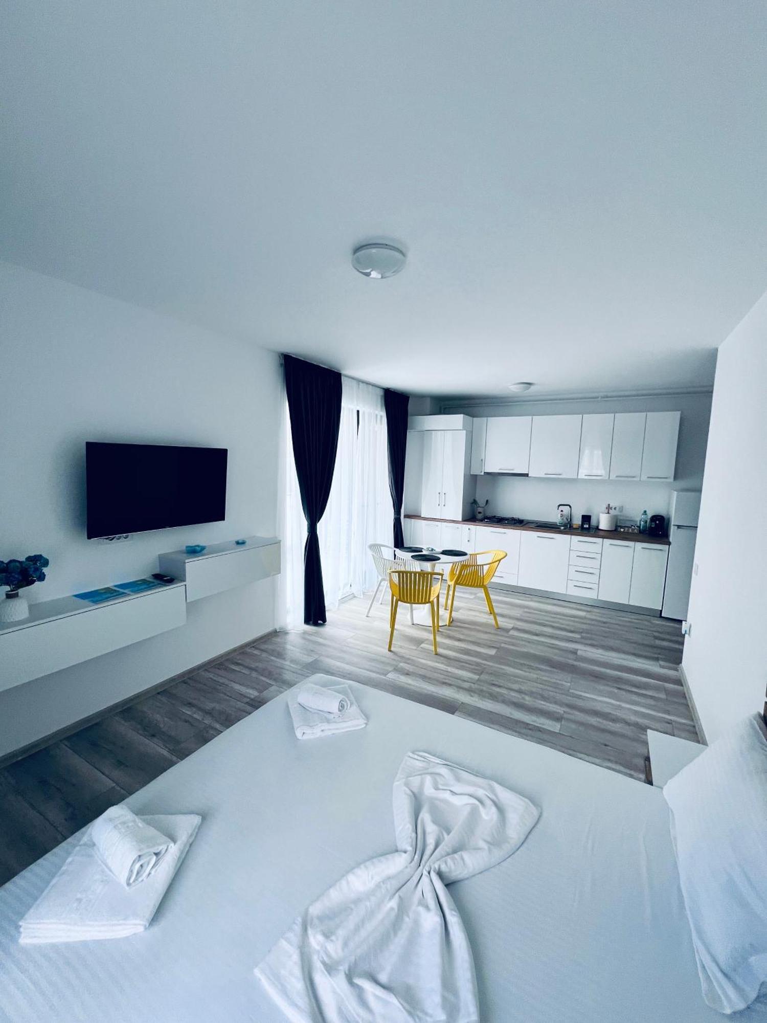 Sea Panorama Apartment Navodari
