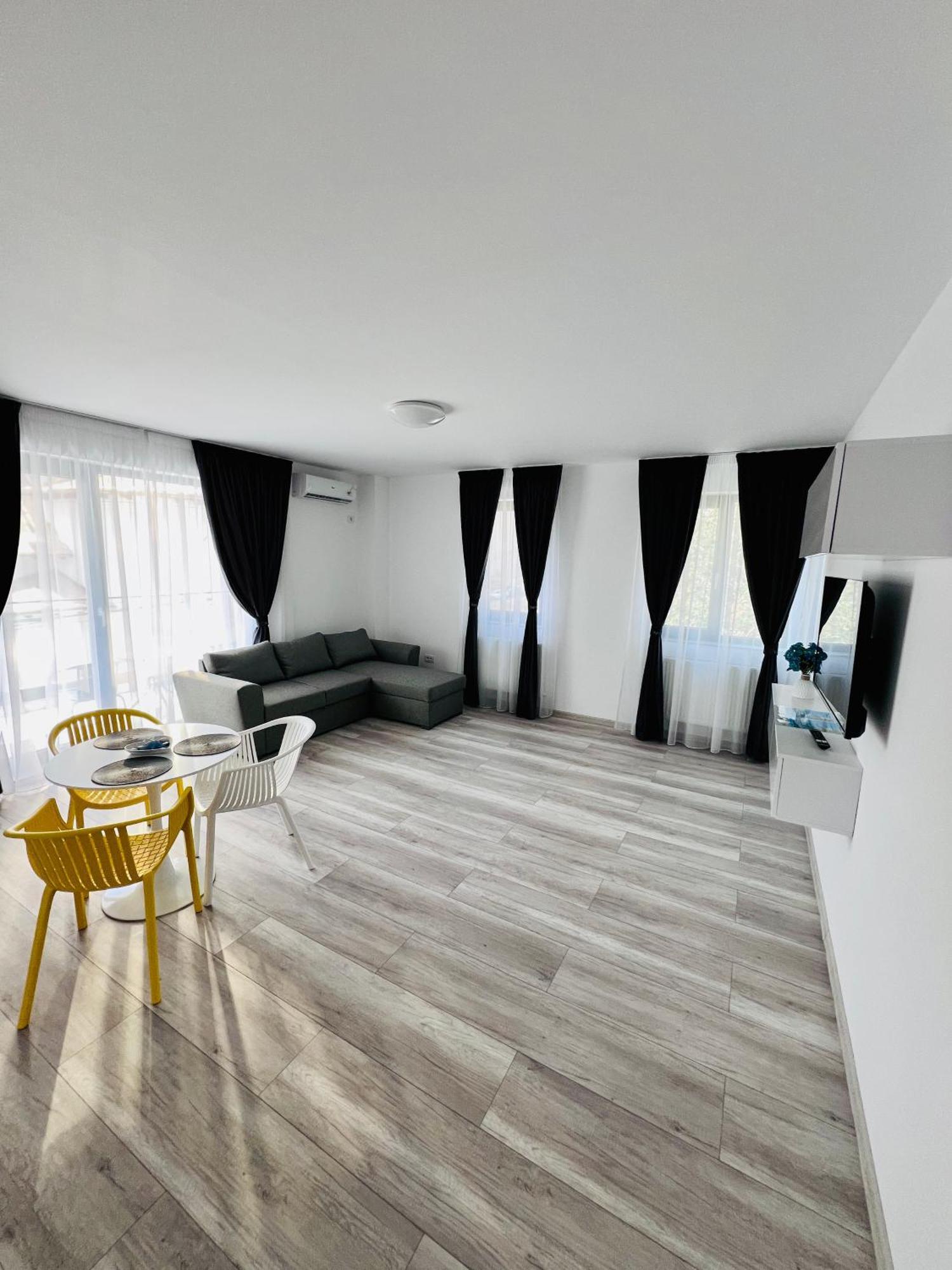 Sea Panorama Apartment Navodari